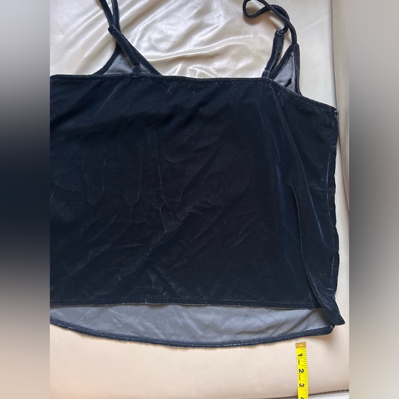 🍾🪩🍷 Old Navy NWT Velvet Cami Top - Picture 4 of 7